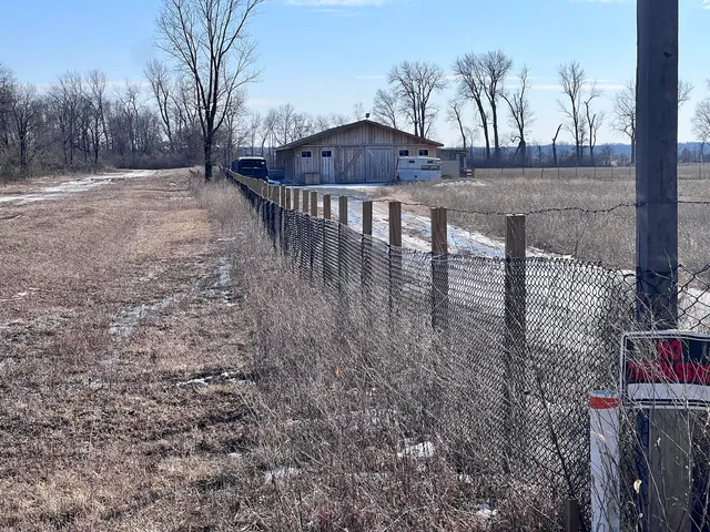 $250,000 | 16326 6000th Road South, Pembroke Township, IL 60958