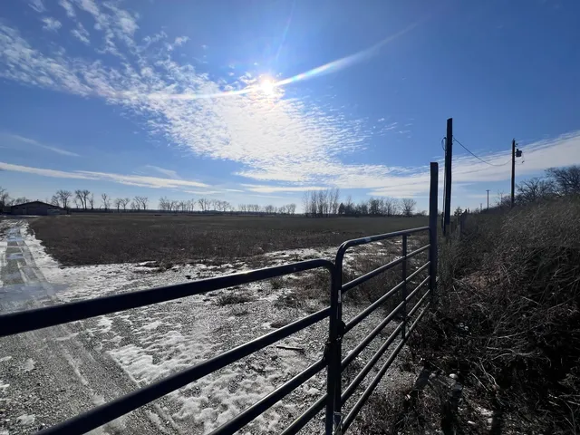 $250,000 | 16326 6000th Road South, Pembroke Township, IL 60958