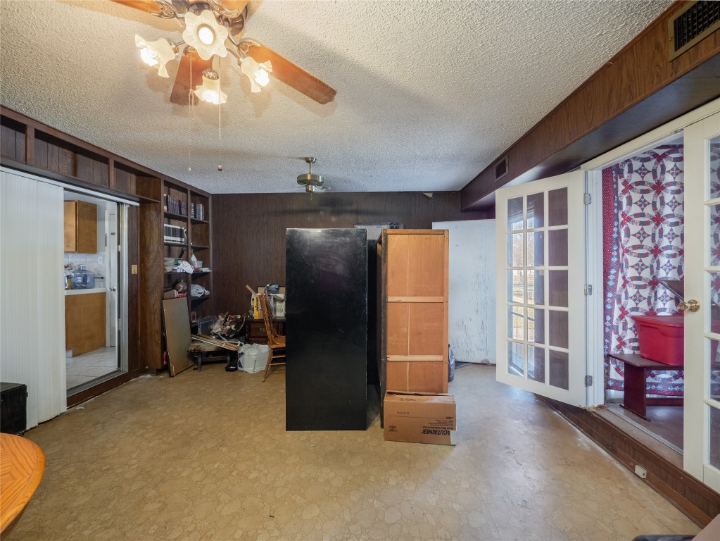 1409 Zephyr Road Killeen, TX 76541 - Photo 11 of 31 a view of livingroom with furniture