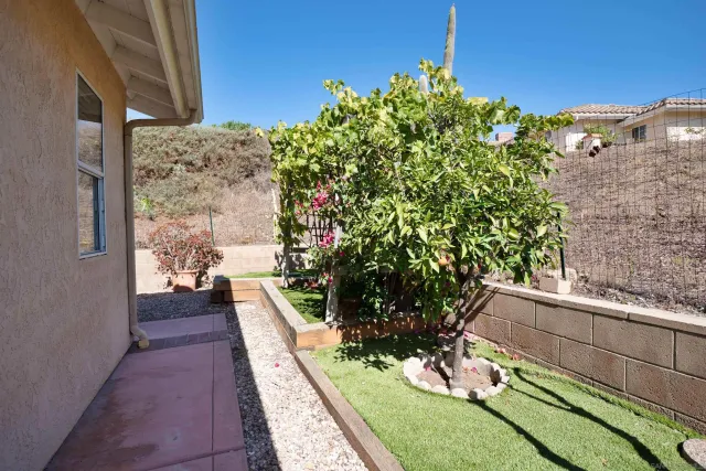 $4,000 | 1162 Meadow Lake Drive, Vista, CA 92084