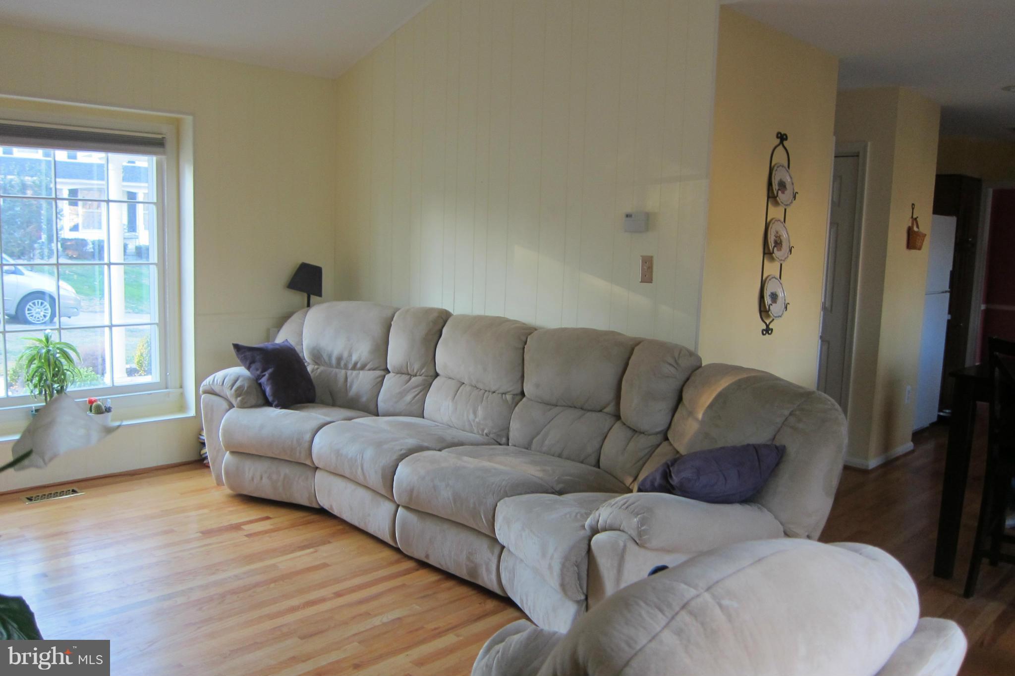 7436 Ridge Road Springfield, VA 22153 - Photo 4 of 21 Family Room