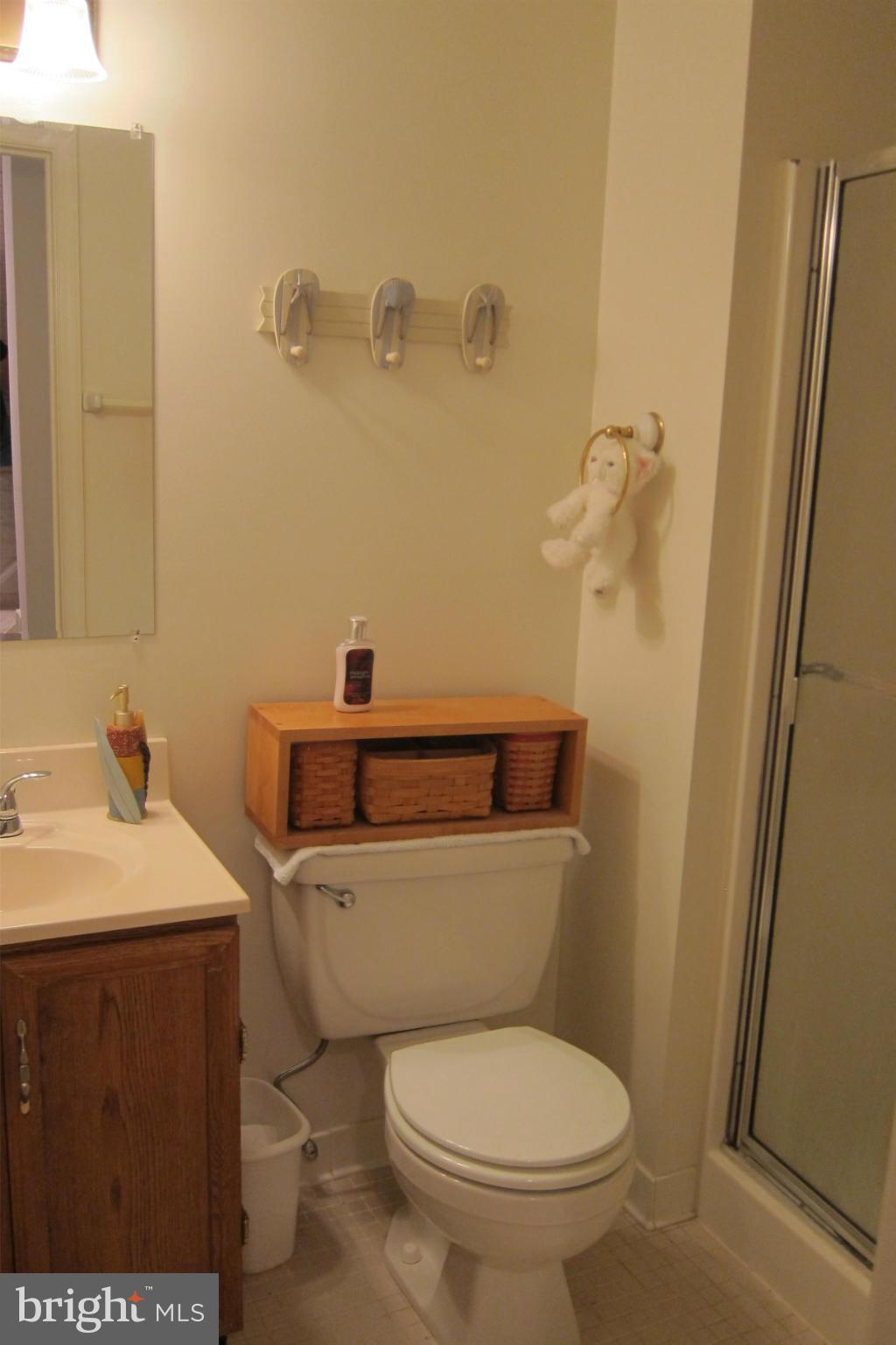 7436 Ridge Road Springfield, VA 22153 - Photo 10 of 21 Bath