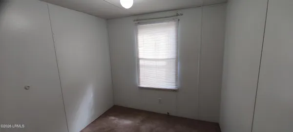 $1,200 | 52 Cleveland Drive, Beaufort, SC 29906