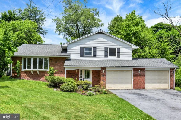 $400,000 | 55 Ridgeview Road, Hummelstown, PA 17036