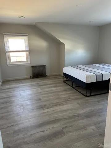 $2,000 | 35 Lavern Street, Unit 2ND F, Sayreville, NJ 08872