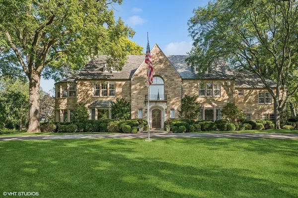 $4,950,000 | 32 Woodley Road, Winnetka, IL 60093