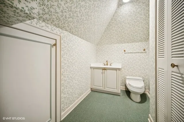 $4,950,000 | 32 Woodley Road, Winnetka, IL 60093