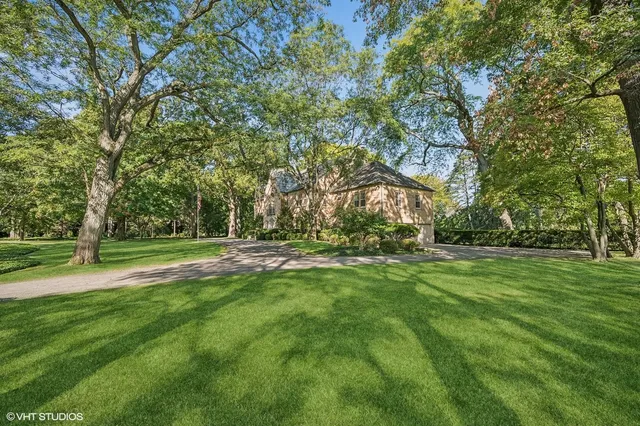 $4,950,000 | 32 Woodley Road, Winnetka, IL 60093