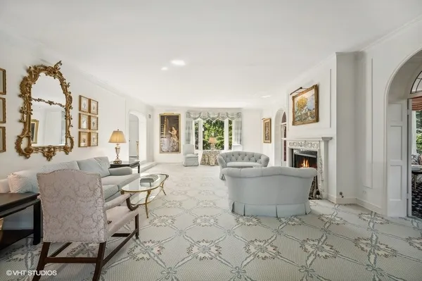 $4,950,000 | 32 Woodley Road, Winnetka, IL 60093