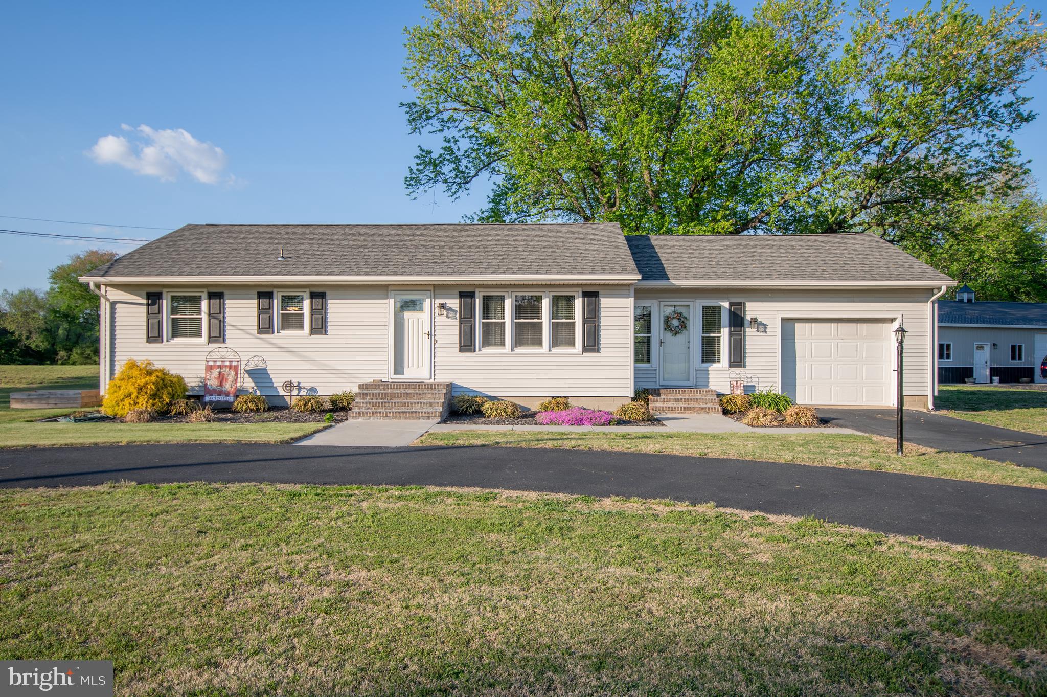 8707 Delmar Road Delmar, DE 19940 - Photo 3 of 20