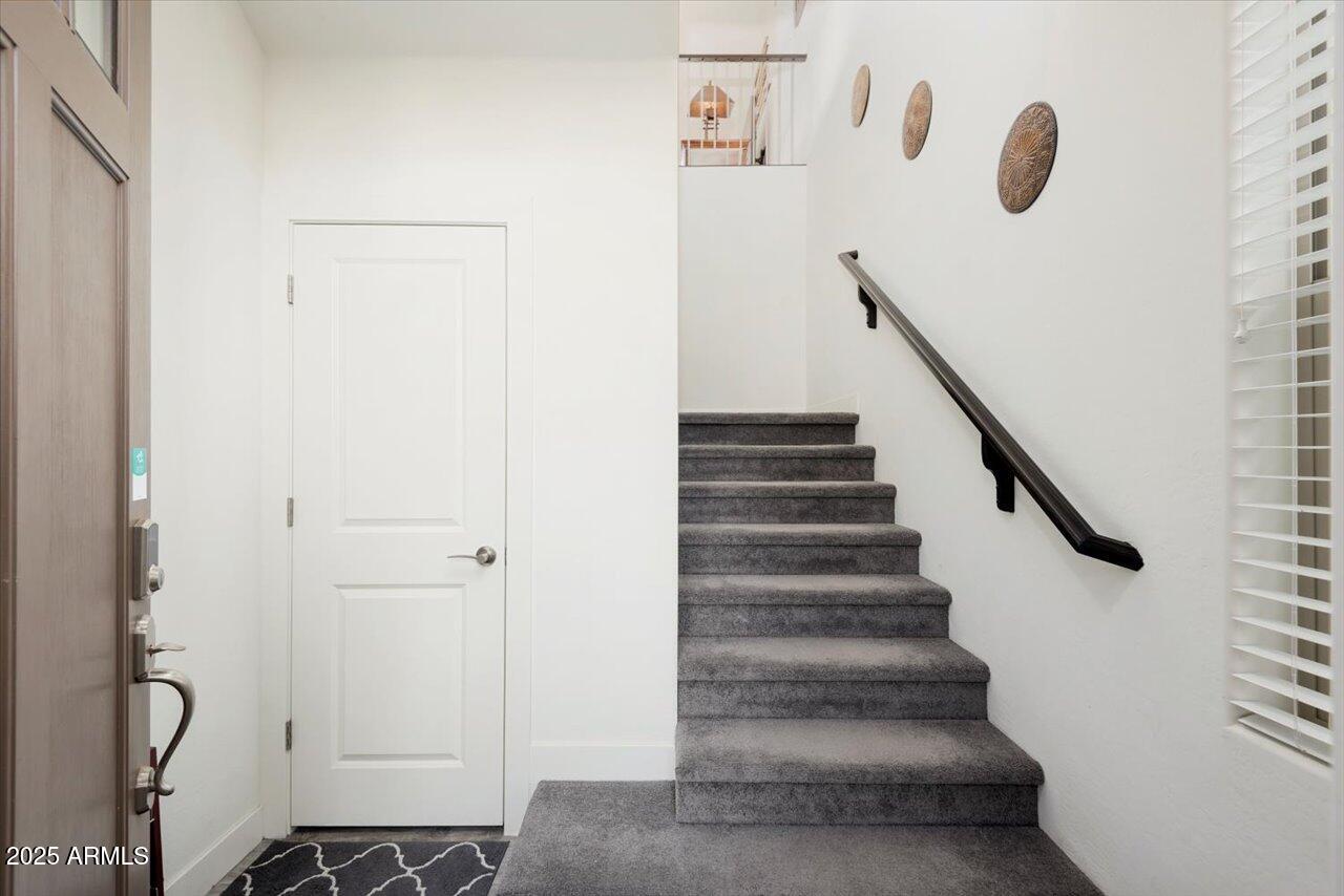 10260 East White Feather Lane, Unit 2047 Scottsdale, AZ 85262 - Photo 3 of 33 04-10260 E White Feather Ln