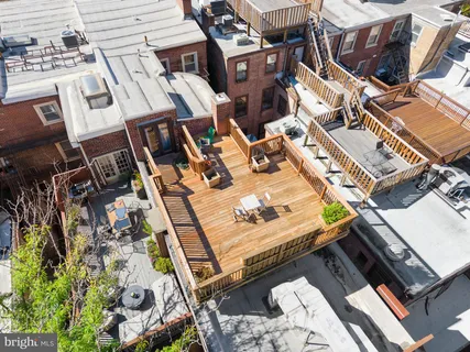 $774,900 | 1615-1617 Spruce Street, Unit 400, Philadelphia, PA 19103