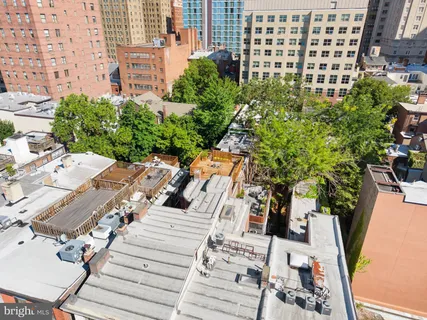 $774,900 | 1615-1617 Spruce Street, Unit 400, Philadelphia, PA 19103