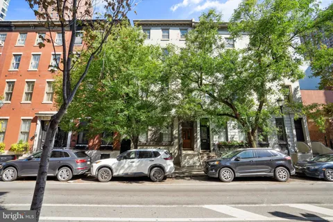 $774,900 | 1615-1617 Spruce Street, Unit 400, Philadelphia, PA 19103