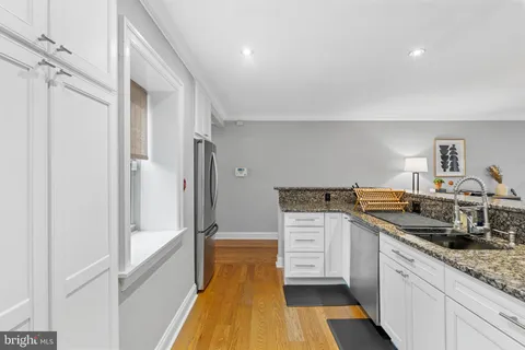 $774,900 | 1615-1617 Spruce Street, Unit 400, Philadelphia, PA 19103