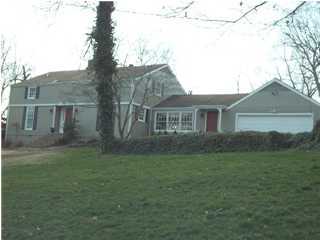 9805 Lakeside Road Harrison, TN 37341 - Photo 1 of 9 Primary Photo