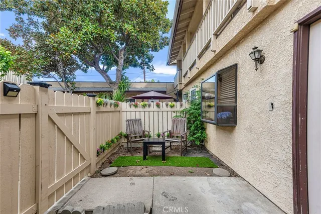$519,000 | 8060 Canby Avenue, Unit 2, Reseda, CA 91335