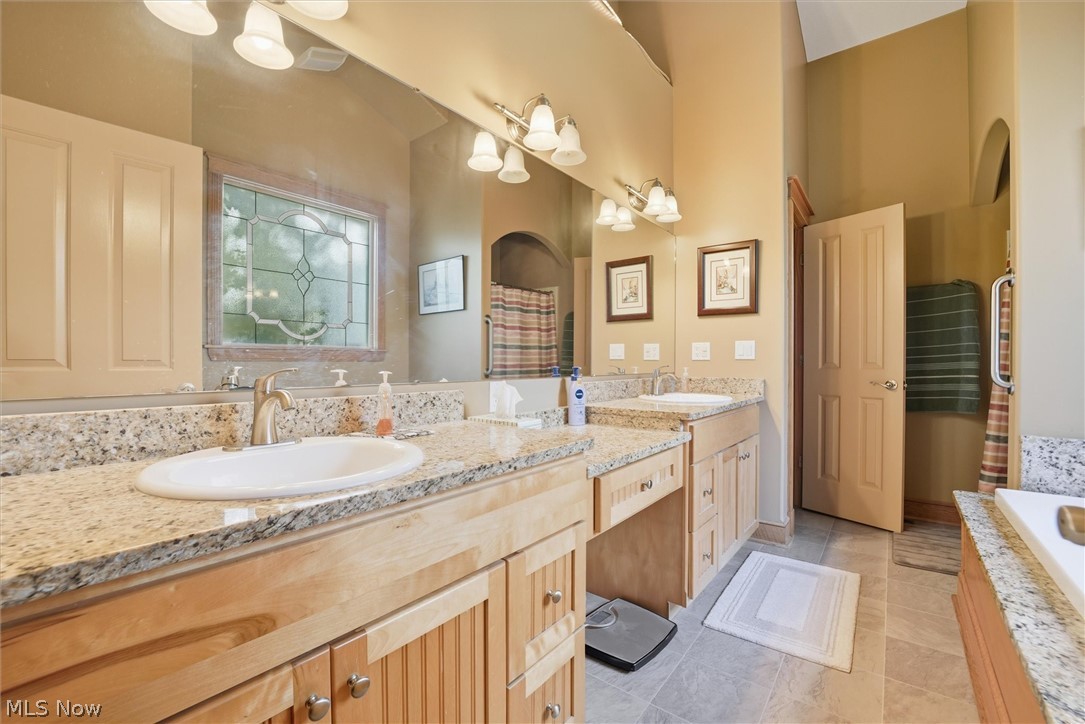 2928 Placid Pointe Road Conneaut, OH 44030 - Photo 25 of 40 Master Bath is soaking tub