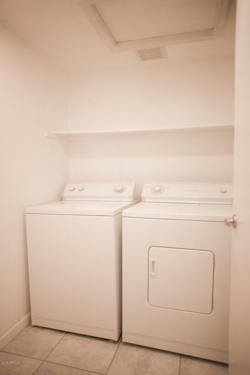 9643 West Hatcher Road Peoria, AZ 85345 - Photo 8 of 13 Hatcher Laundry