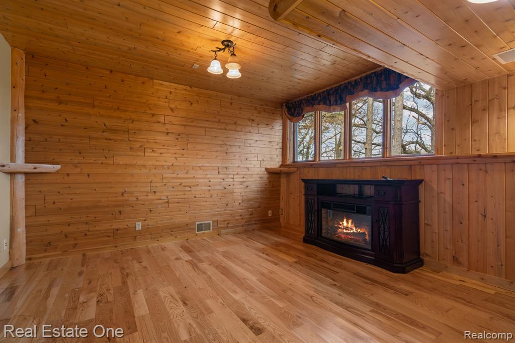 Undisclosed Address Howell, MI 48855 - Photo 29 of 74