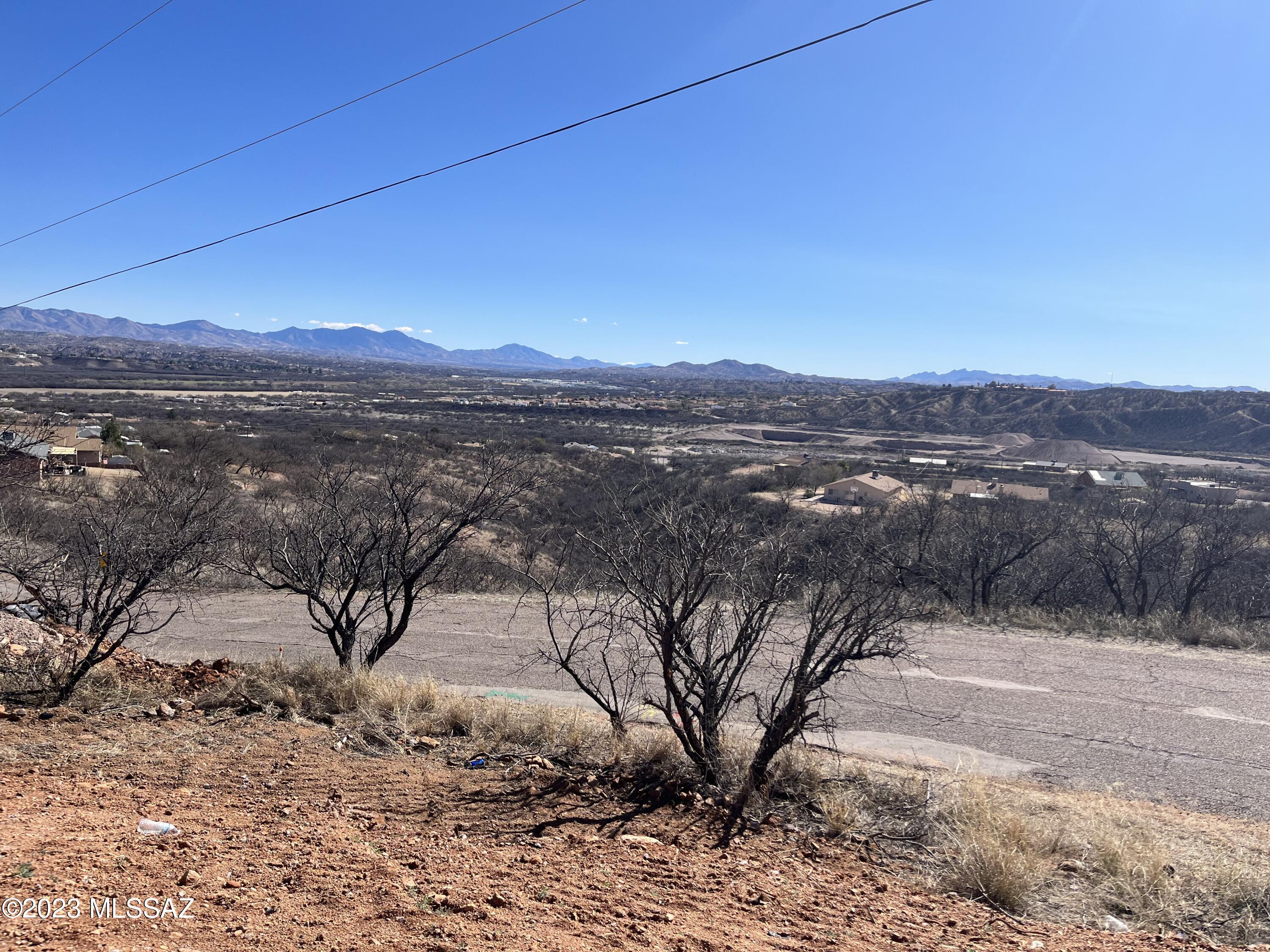 978 Via Puebla Rio Rico, AZ 85648 - Photo 3 of 10