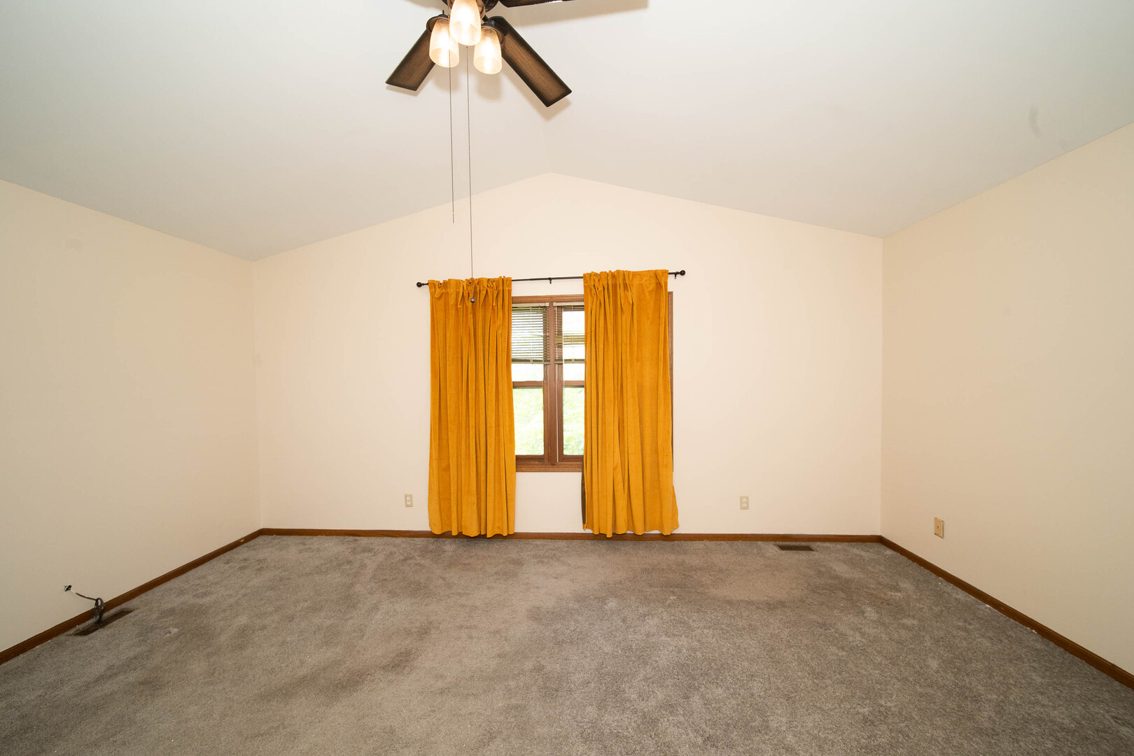 3516 Kings Lair Drive Spring Grove, IL 60081 - Photo 15 of 24