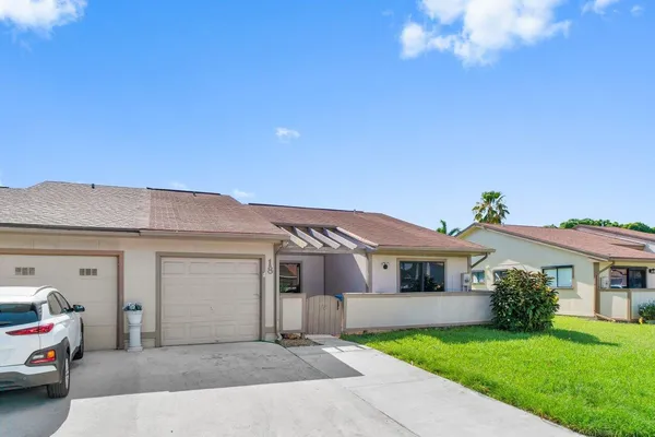 $349,000 | 18 Winchmore Lane, Boynton Beach, FL 33426