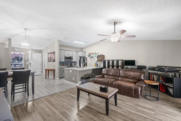 $349,000 | 18 Winchmore Lane, Boynton Beach, FL 33426