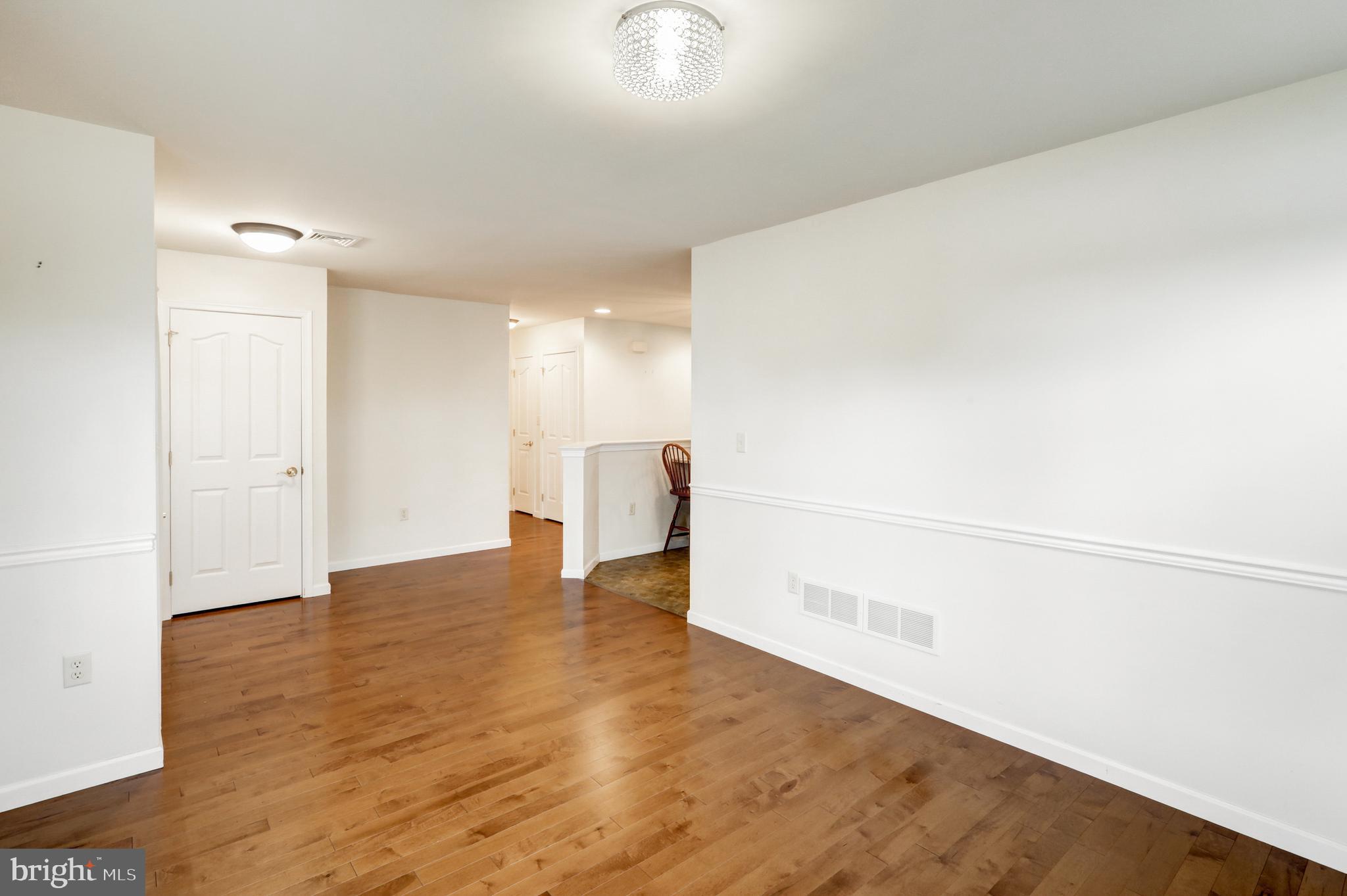 749 Heather Ridge Manheim, PA 17545 - Photo 7 of 57 Dining Room