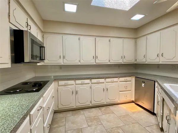 $3,000 | 909 Hillsdale Drive, Richardson, TX 75081