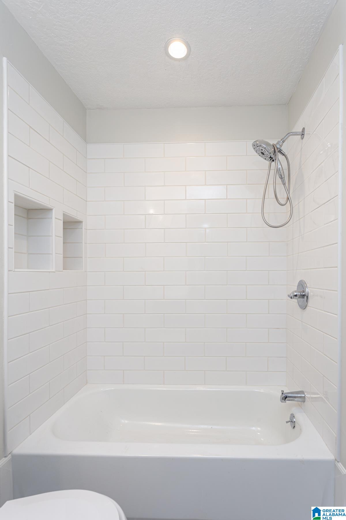 200 Saunders Avenue Anniston, AL 36201 - Photo 16 of 27