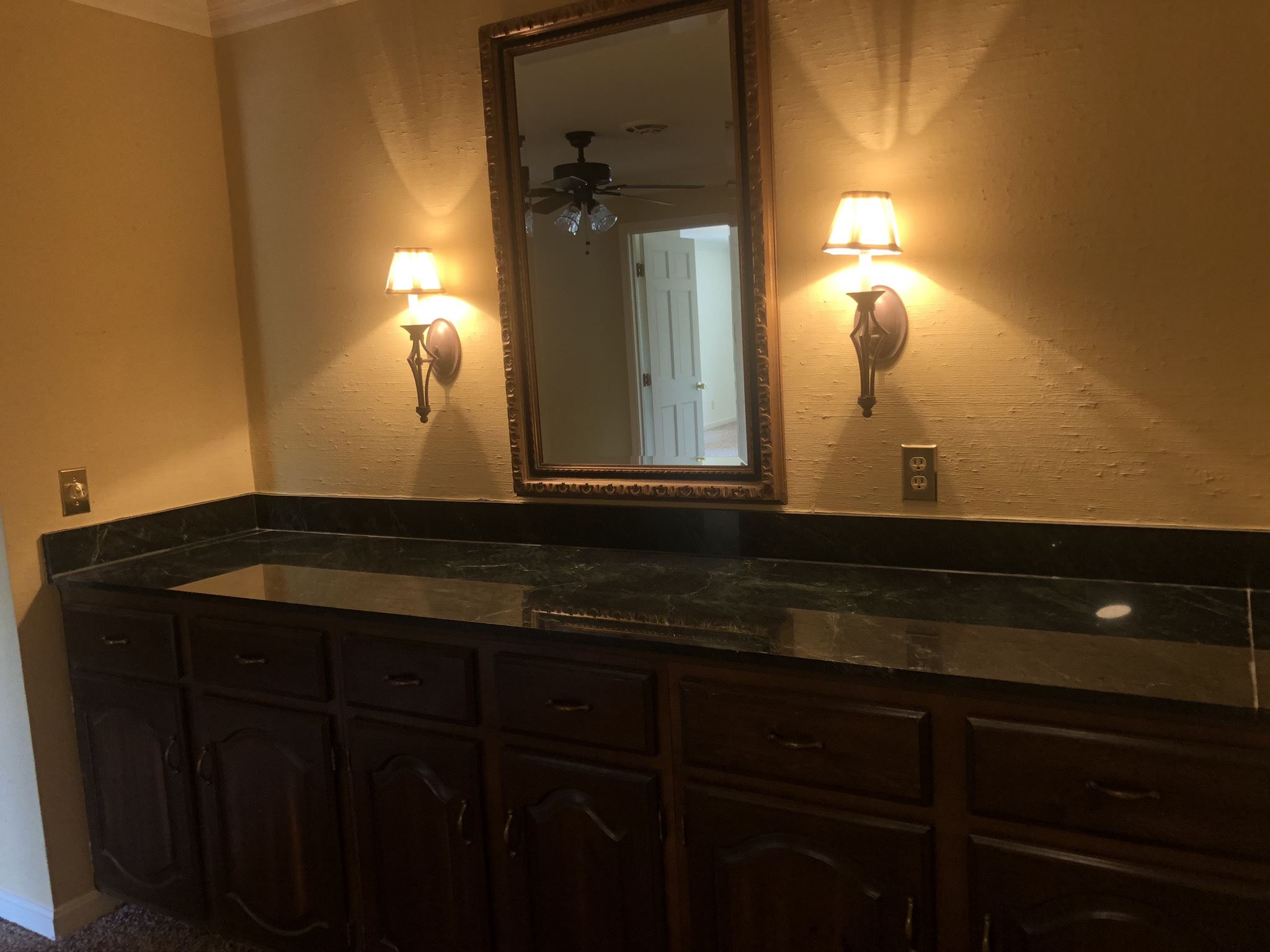 6606 Newburgh Road Evansville, IN 47715 - Photo 12 of 23 Gallery Image 12