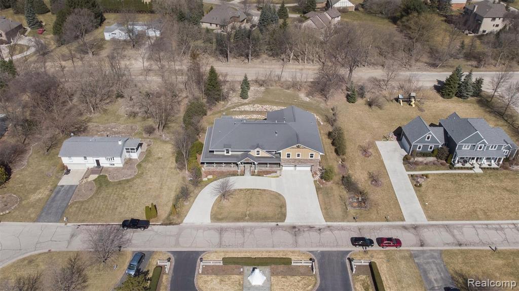354 Olivewood Court Rochester, MI 48306 - Photo 62 of 77