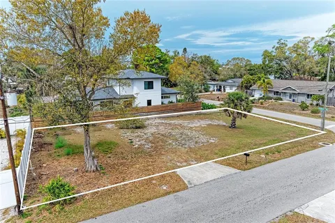 $649,000 | 4004 Worcester Road, Sarasota, FL 34231