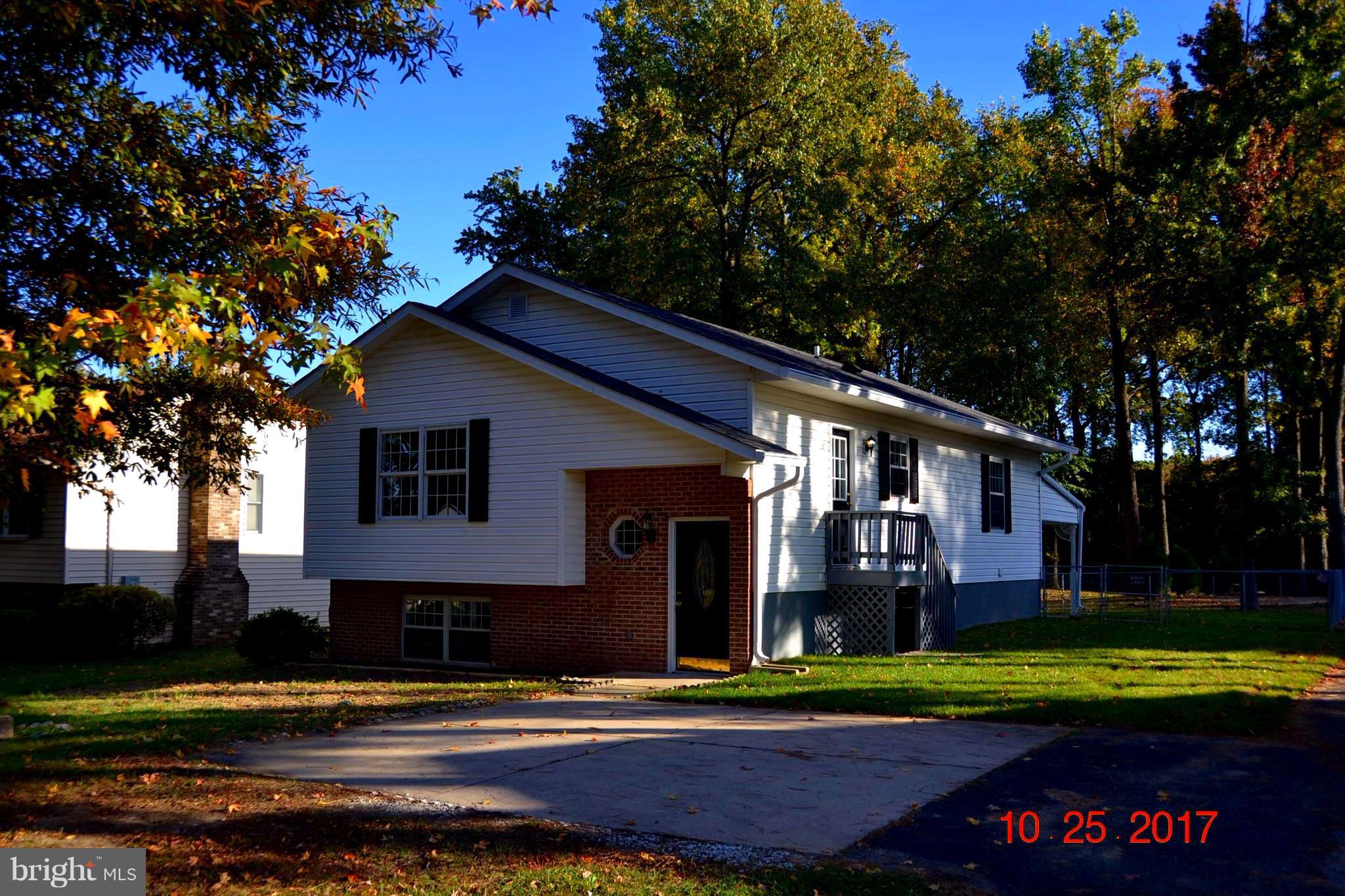 1823 Middleborough Road Essex, MD 21221 - Photo 1 of 24 Exterior (Front)