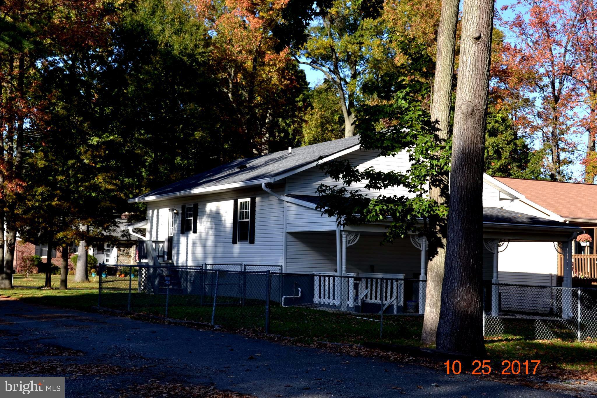 1823 Middleborough Road Essex, MD 21221 - Photo 3 of 24 Exterior (Rear)