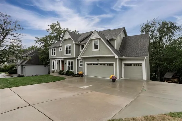 $575,000 | 5502 Mullen Road, Shawnee, KS 66216