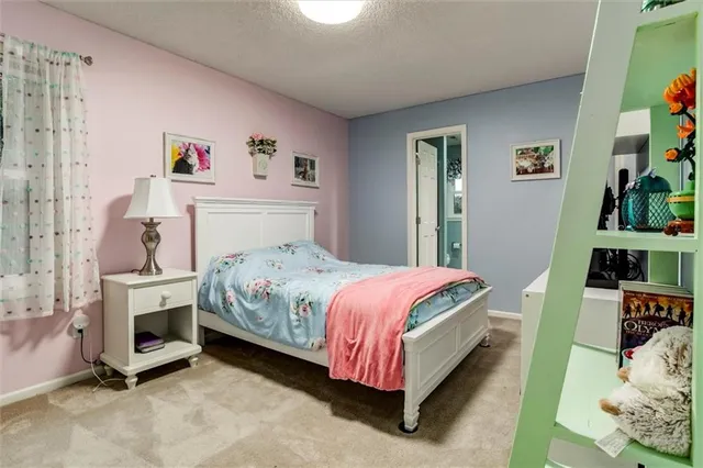 $575,000 | 5502 Mullen Road, Shawnee, KS 66216