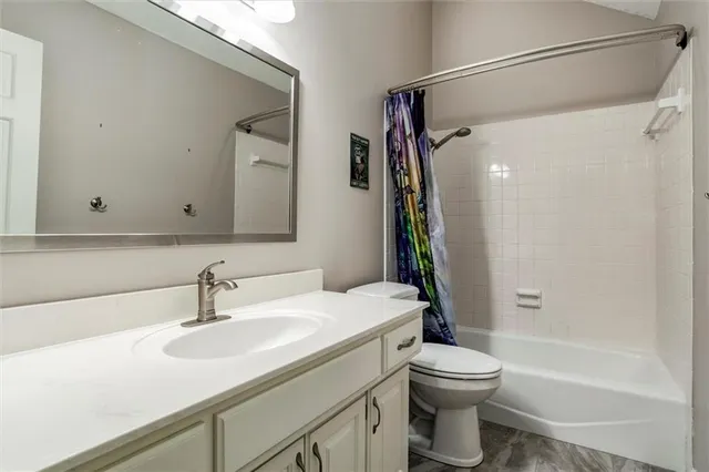 $575,000 | 5502 Mullen Road, Shawnee, KS 66216