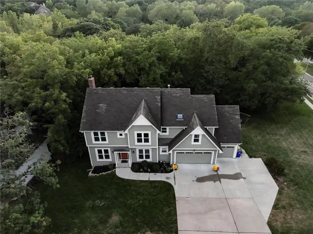 $575,000 | 5502 Mullen Road, Shawnee, KS 66216