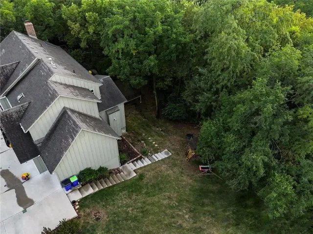 $575,000 | 5502 Mullen Road, Shawnee, KS 66216