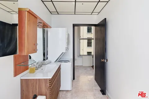 $459,000 | 108 West 2nd Street, Unit 908, Los Angeles, CA 90012