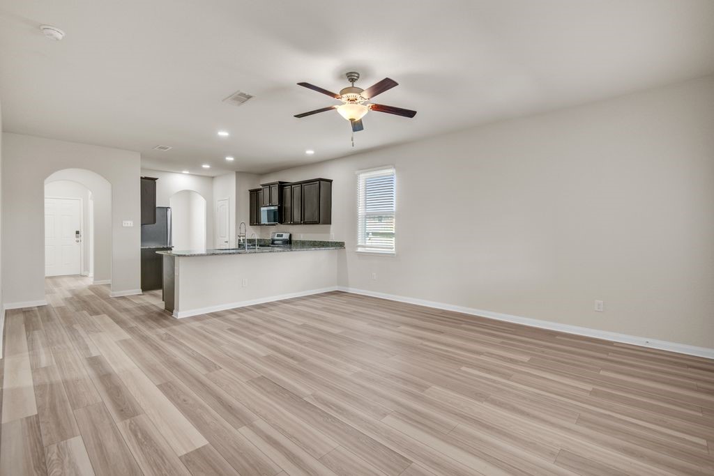 1202 Paradise Found Drive Rosharon, TX 77583 - Photo 15 of 32