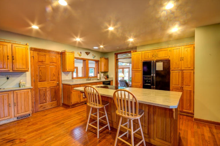 5947 North Sprinkle Road Kalamazoo, MI 49004 - Photo 5 of 19 5945 Sprinkle Rd (lowres) (15 of 32)