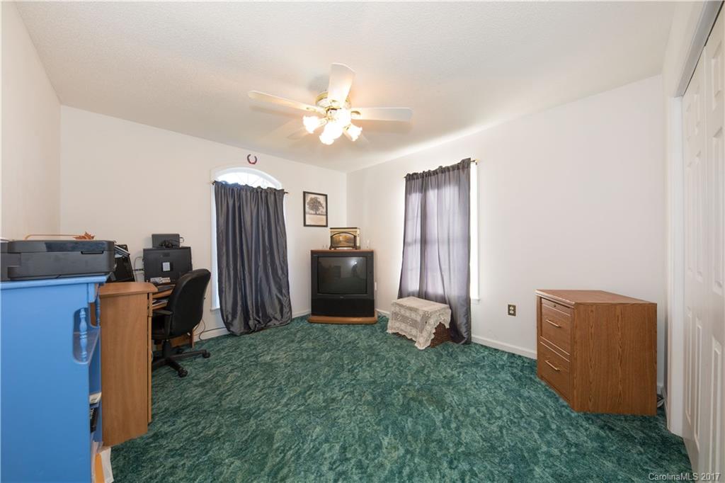 1865 Tom Joye Road Clover, SC 29710 - Photo 12 of 24 Gallery Image 12