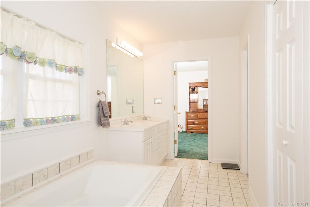 1865 Tom Joye Road Clover, SC 29710 - Photo 18 of 24 Gallery Image 18