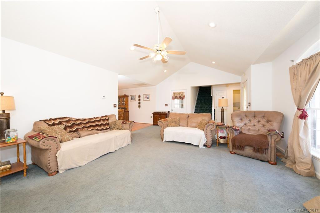 1865 Tom Joye Road Clover, SC 29710 - Photo 4 of 24 Gallery Image 4