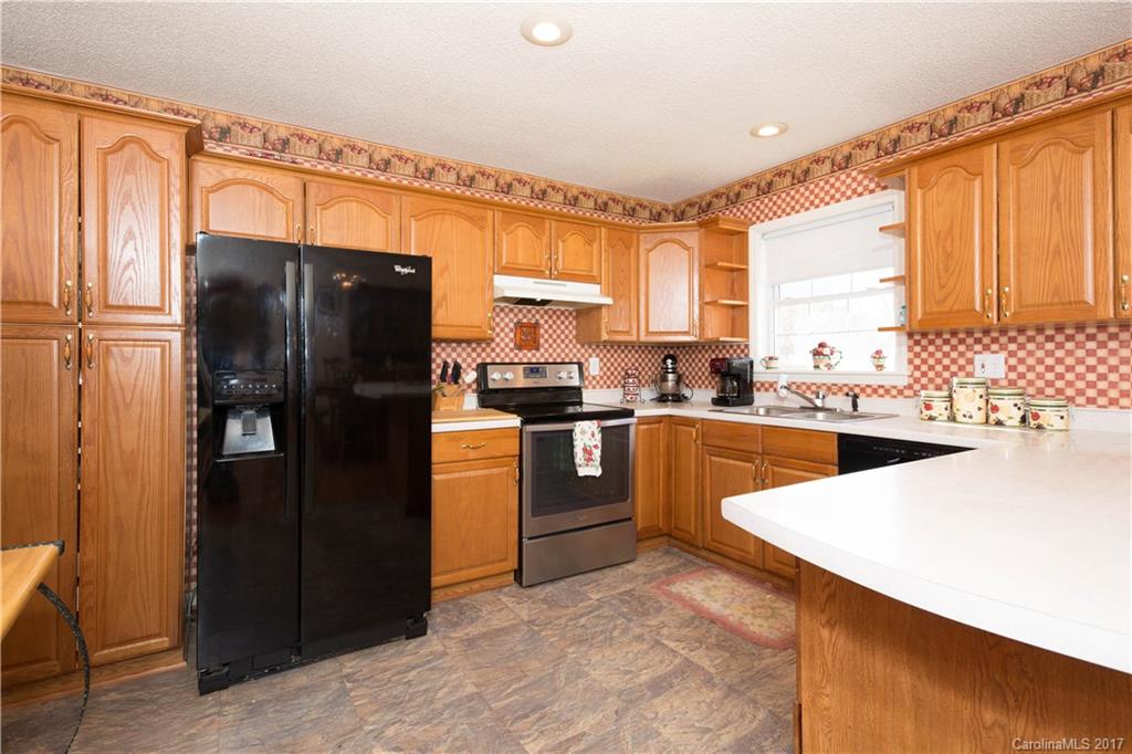 1865 Tom Joye Road Clover, SC 29710 - Photo 7 of 24 Gallery Image 7