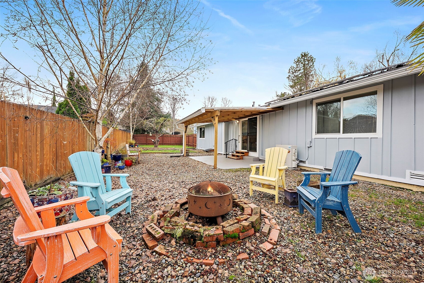 1117 17th Street Southwest Puyallup, WA 98371 - Photo 32 of 40 a backyard of a house with seating space