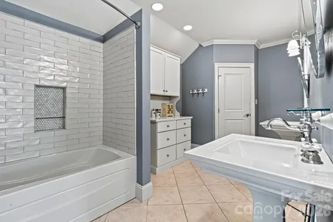 $985,000 | 7967 Glen Abbey Circle, Stanley, NC 28164